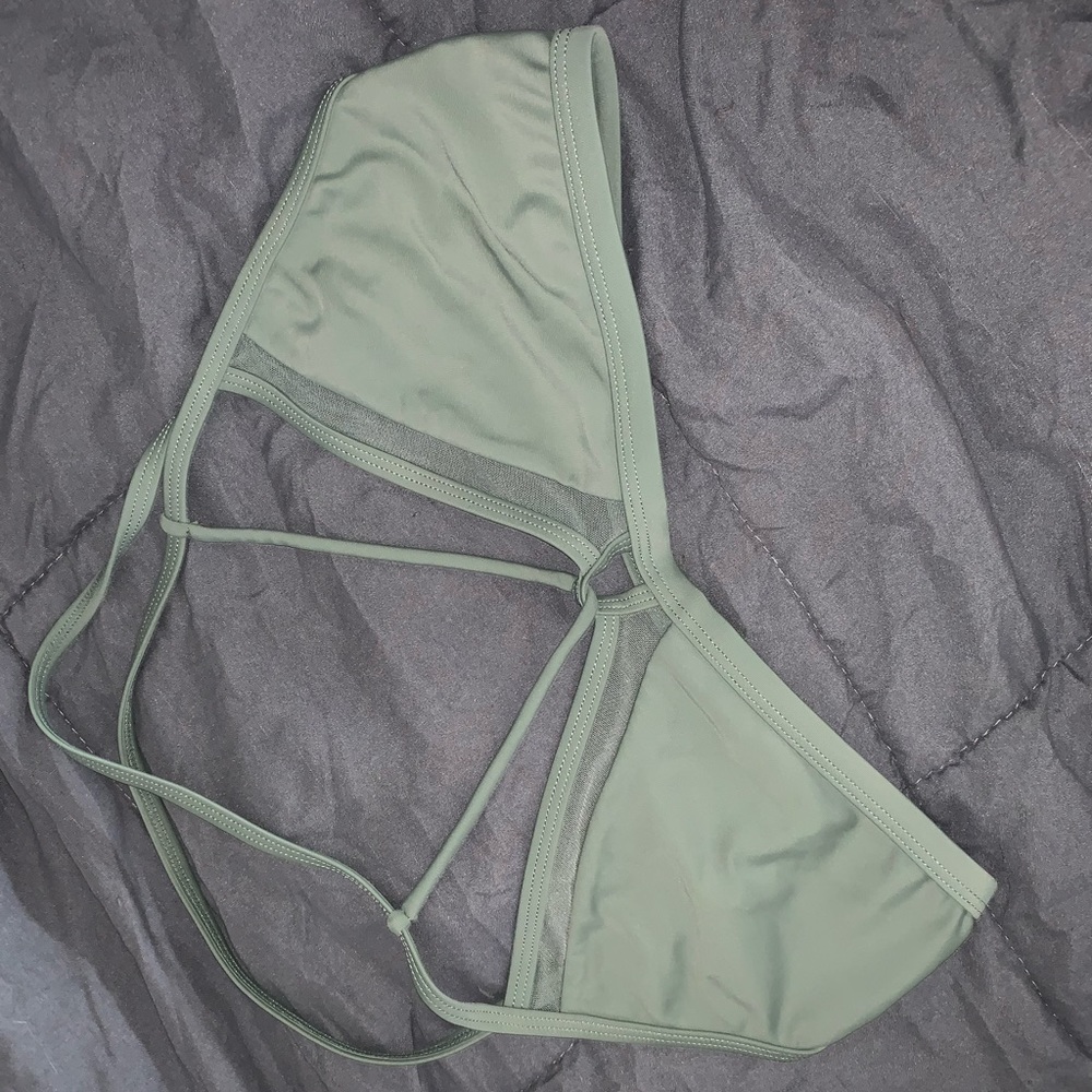 Small zumiez olive green bikini top